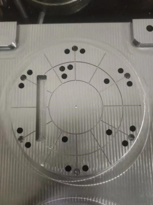 Injection Mold for Computer Radiator Bottom Bracket